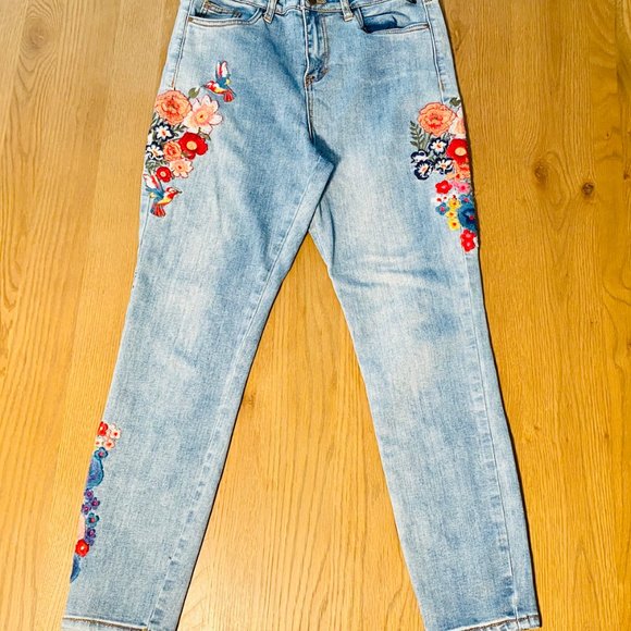 Daniel Cassin Denim - Daniel Cassin embroidered skinny high rise jeans